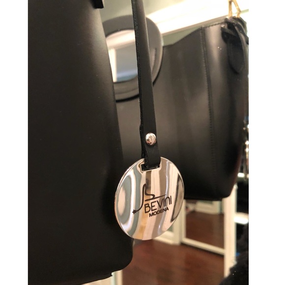 Bevini Modena black leather bag with maroon straps - Picture 3 of 5